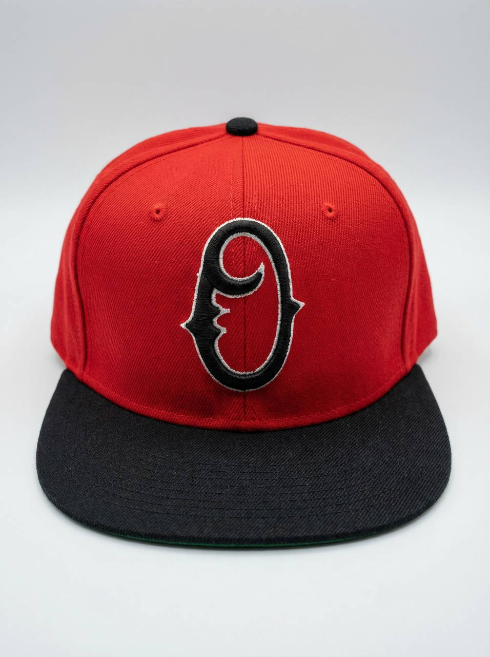 Винтажная фирменная кепка бейсболка OBEY Red Black logo like O