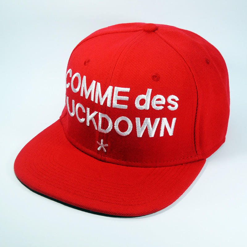 Кепка бейсболка Comme des Fuckdown Red white logo