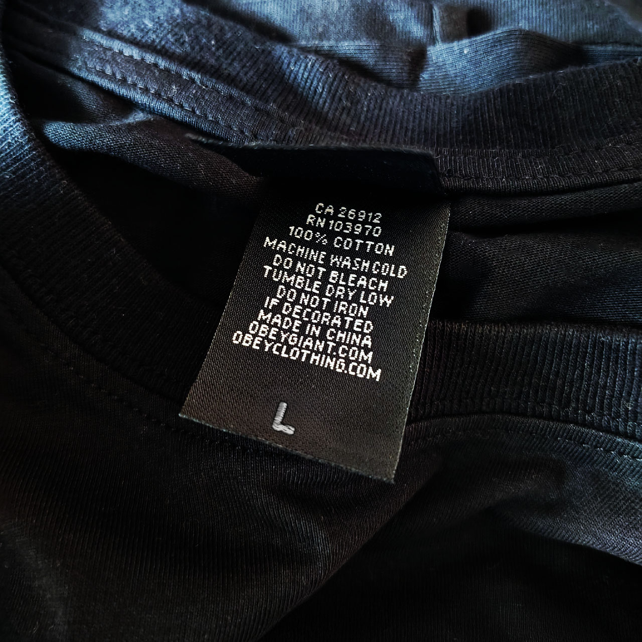 Винтажная фирменная футболка OBEY Trade mark trusted quality