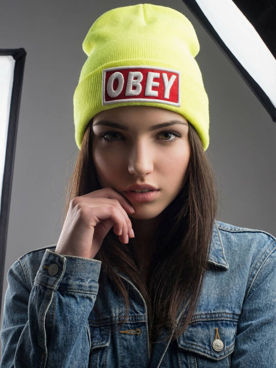Шапка OBEY желтая