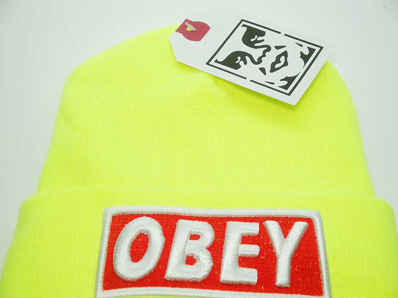 Шапка OBEY желтая