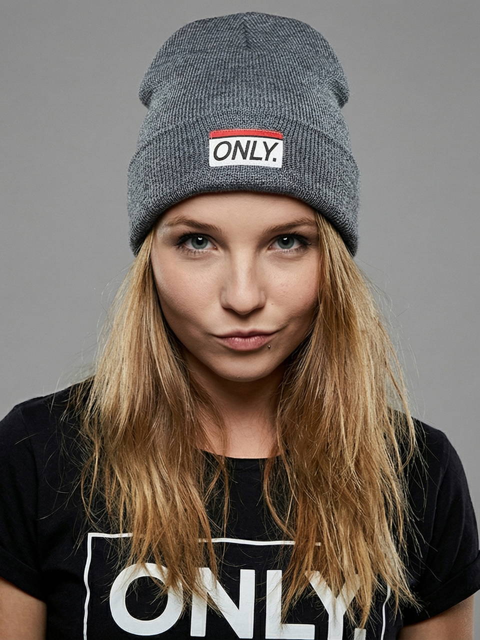 Шапка ONLY New York серая