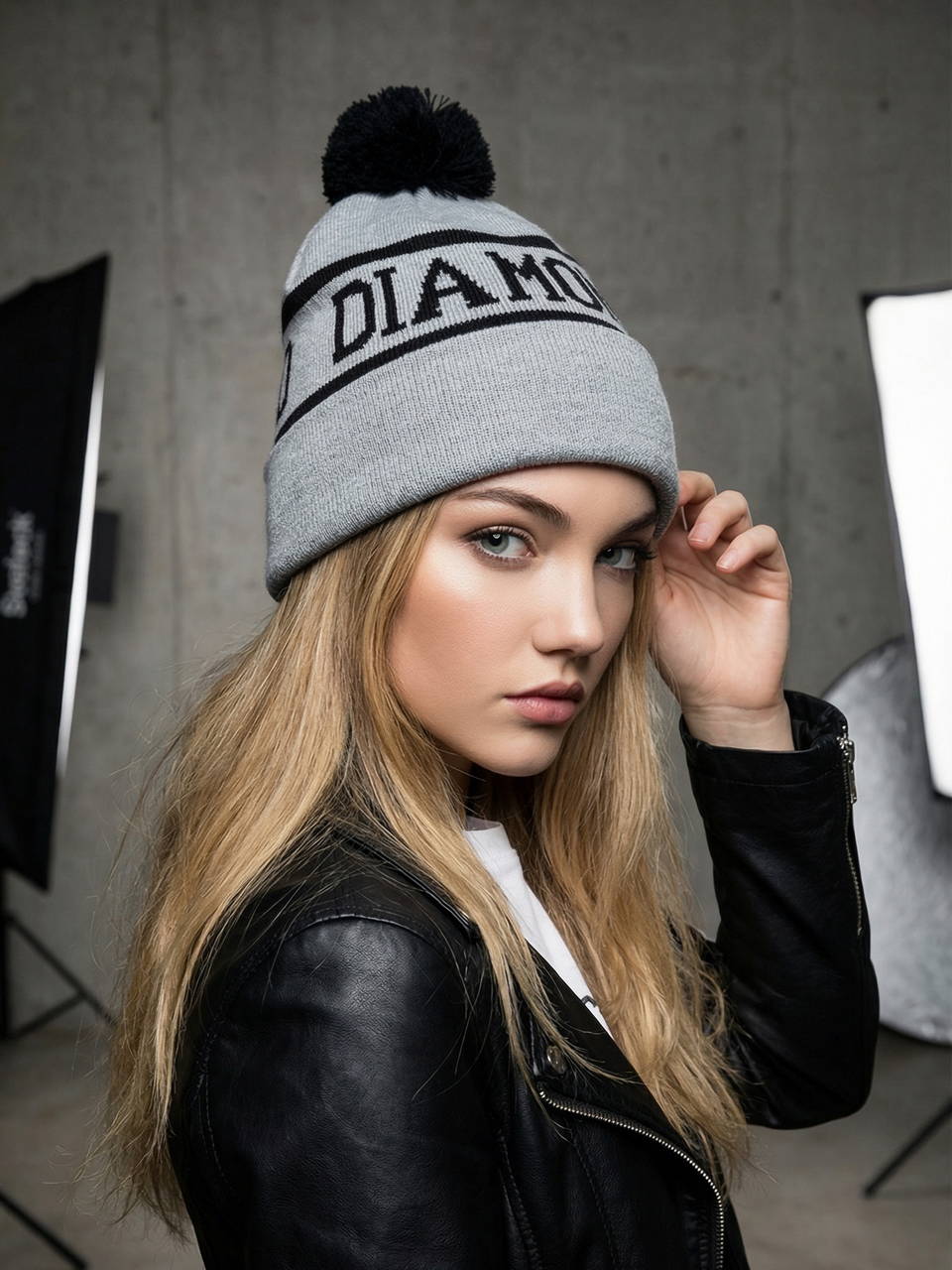 Шапка Diamond Supply Co серая