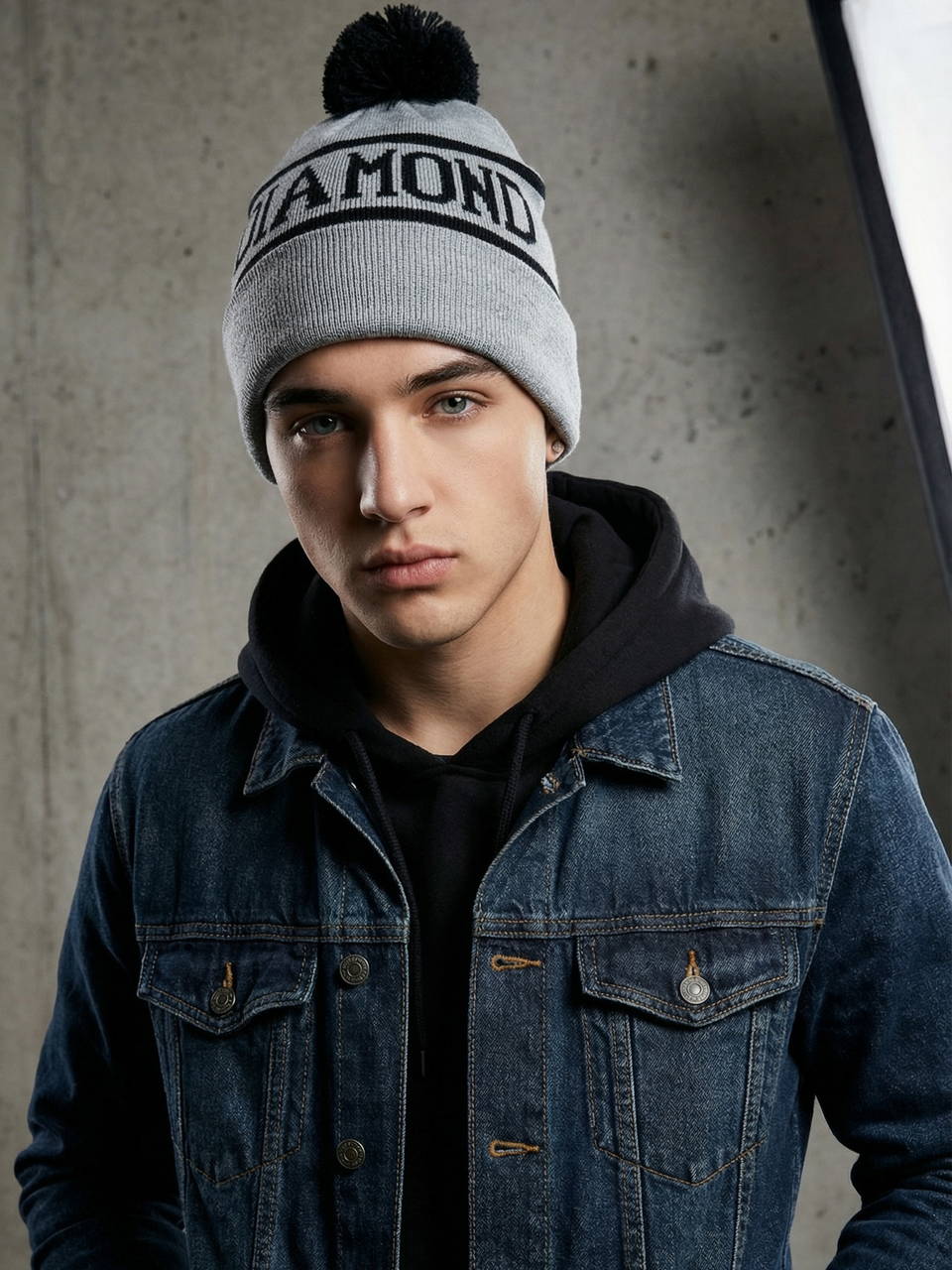 Шапка Diamond Supply Co серая