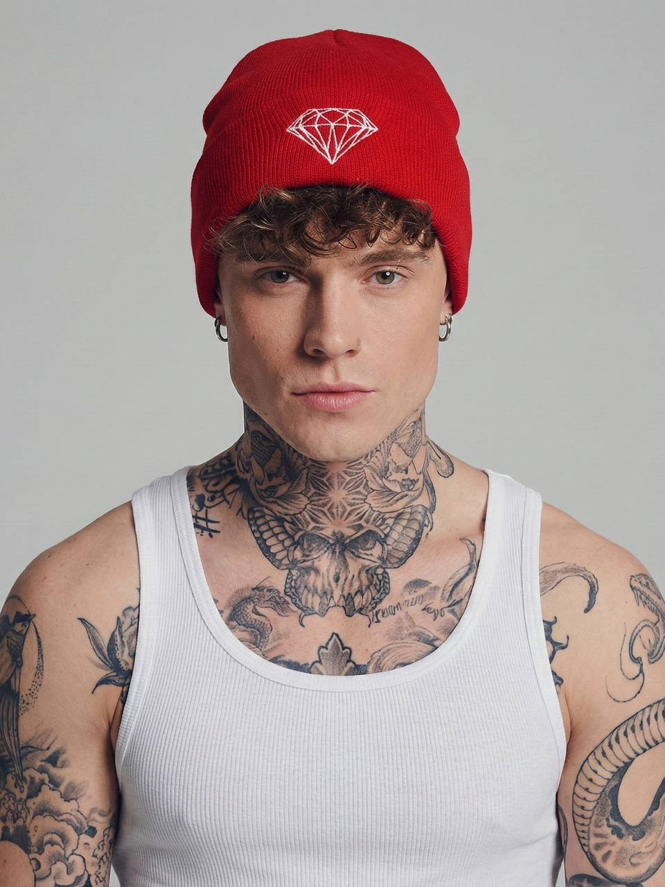 Шапка Diamond Supply Co красная