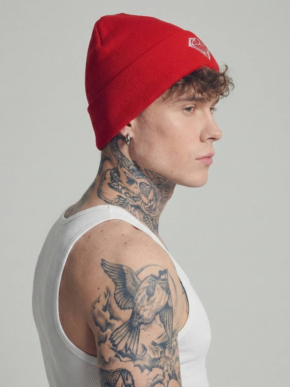 Шапка Diamond Supply Co красная