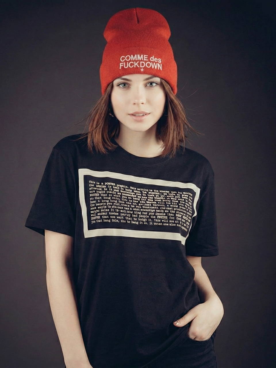 Шапка Comme des Fuckdown красная