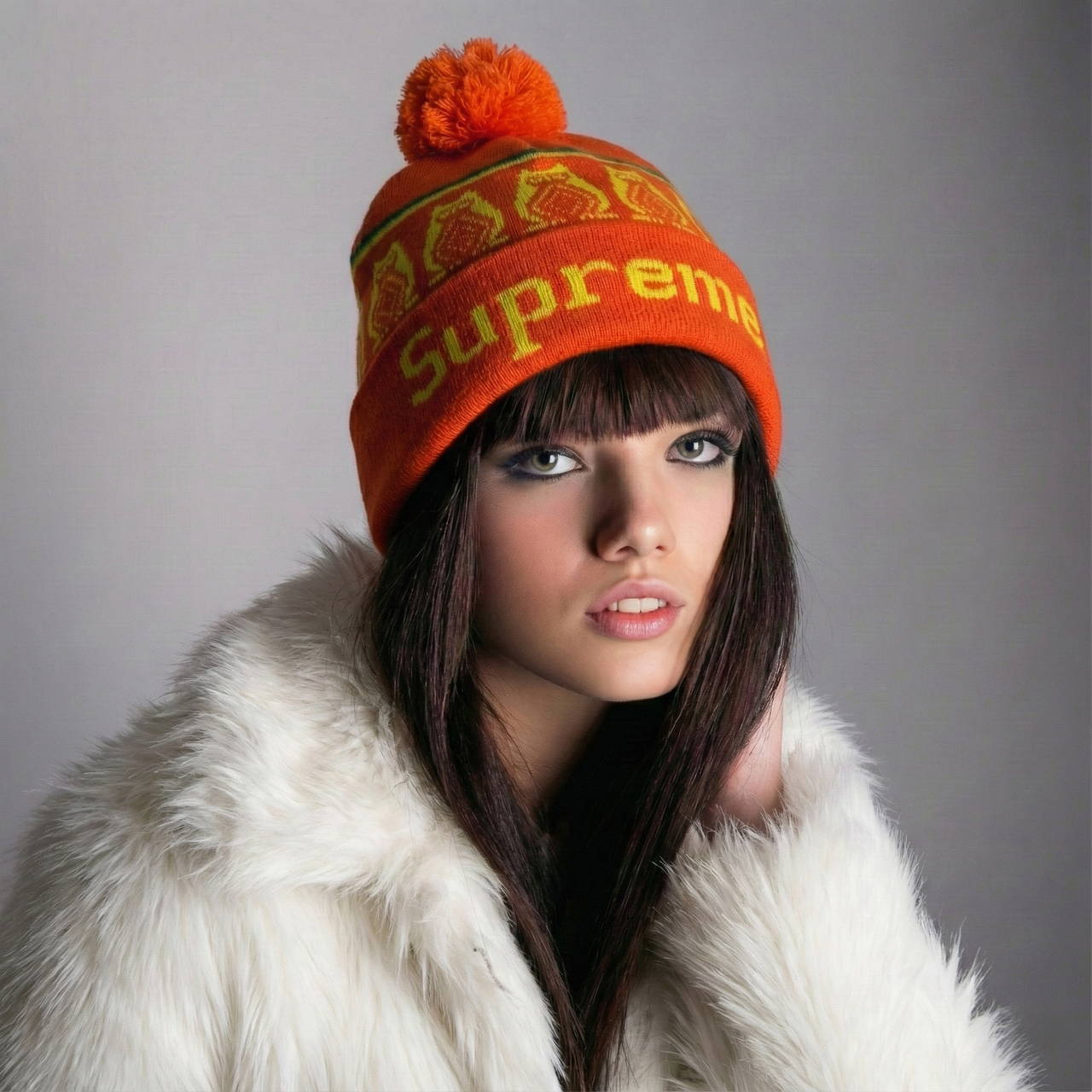 Шапка Supreme Owls Pom оранжевая с помпоном