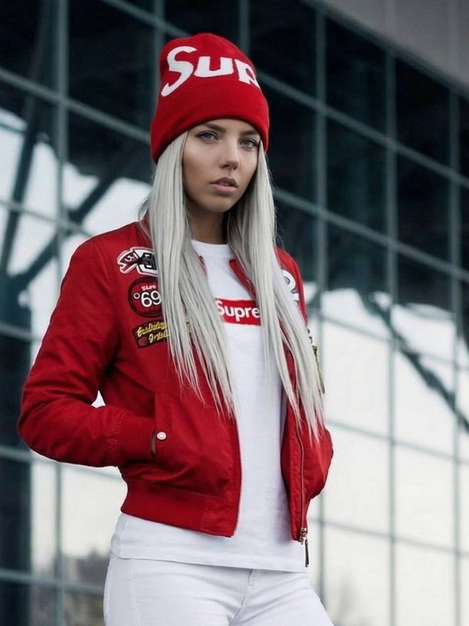 Шапка Supreme New Era красная