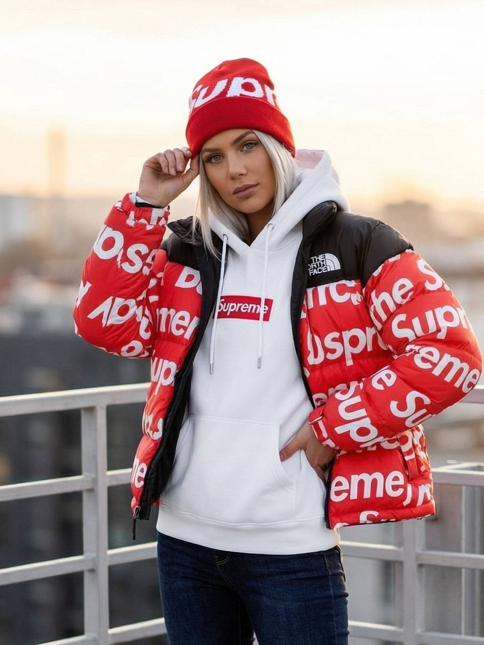 Шапка Supreme New Era красная