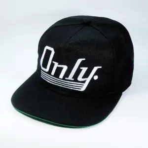 Винтажная фирменная кепка бейсболка ONLY All Black 97