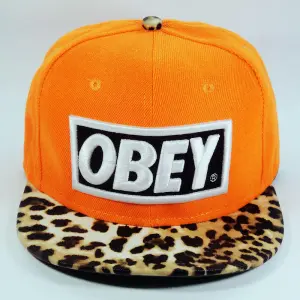 Кепка бейсболка OBEY Orange Leopard bossy logo