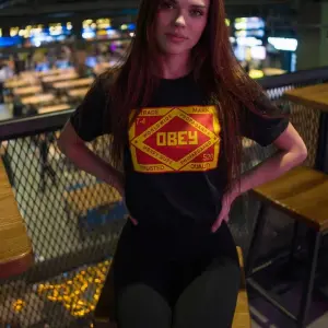 Винтажная фирменная футболка OBEY Trade mark trusted quality